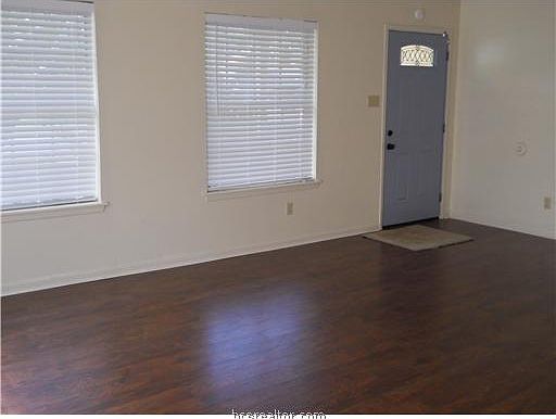3rd image of 3409 W Wildrye Dr