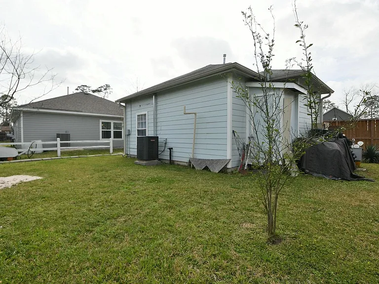 5817 Gaston St #B — Photo 9