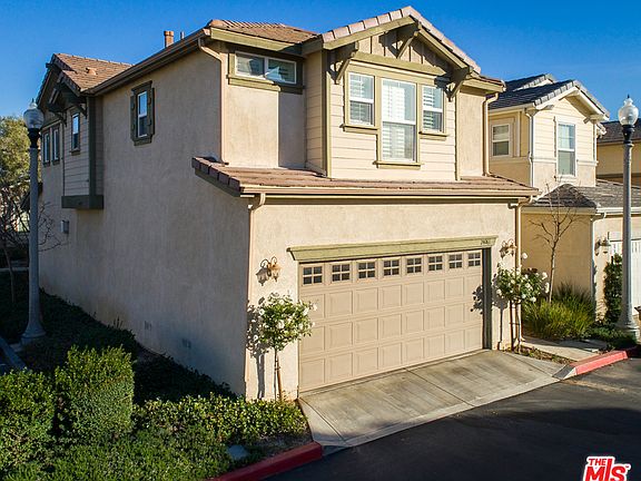 4th image of 24061 Whitewater Dr
