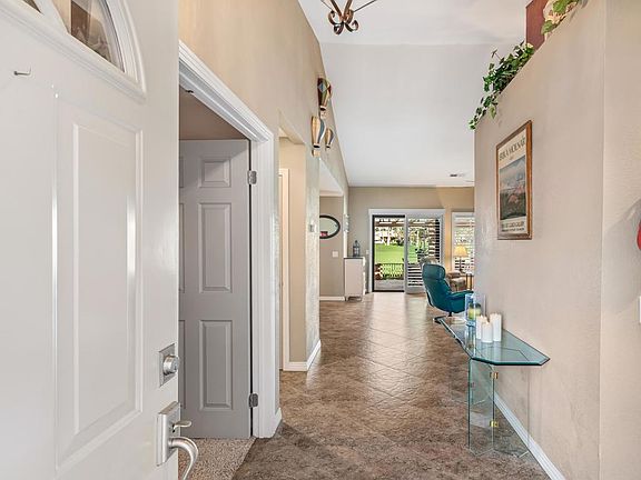 5th image of 42892 Scirocco Rd