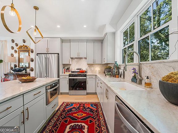 4th image of 1793 Gotham Ln
