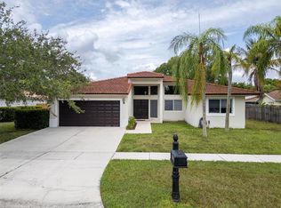 581 SW 169th Way, Weston, FL 33326