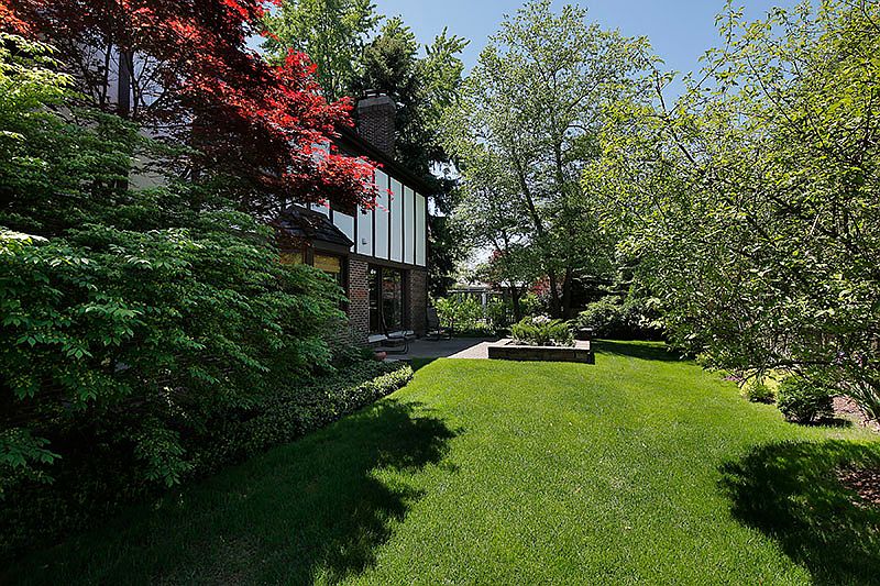 2nd image of 2536 Osage Dr