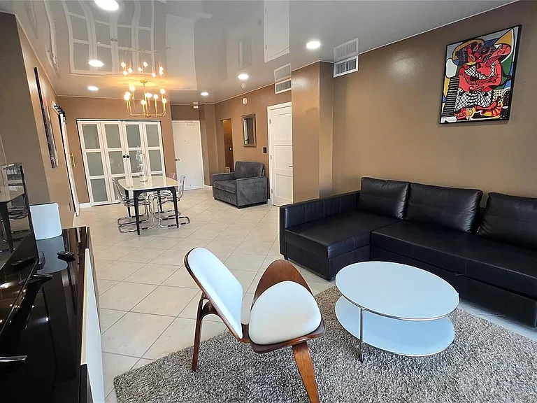 300 Bayview Dr #1911 — Photo 21