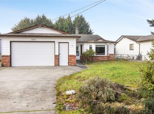 315 Peacock St, Parksville, BC V9P 1M5