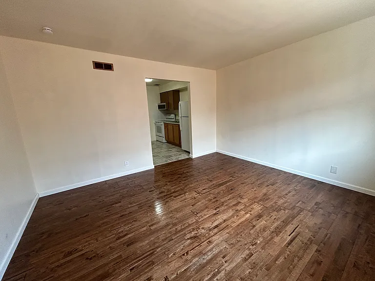4609 Ridgewood Ave #3 — Photo 6