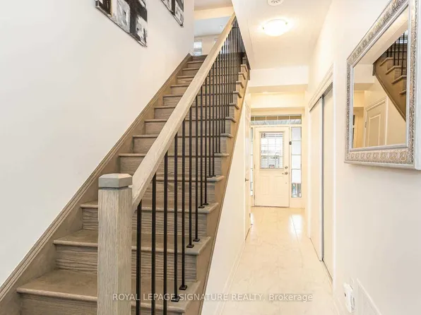 1186 Restivo Ln, Milton, ON L9E 1J9