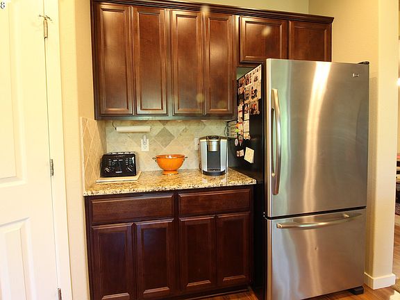 5th image of 4504 NE 93rd St