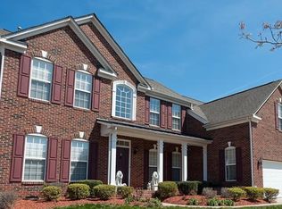 1019 Butterburr Dr, Matthews, NC 28104