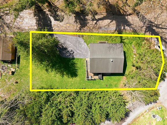 3rd image of 44 Lower Booth Rd