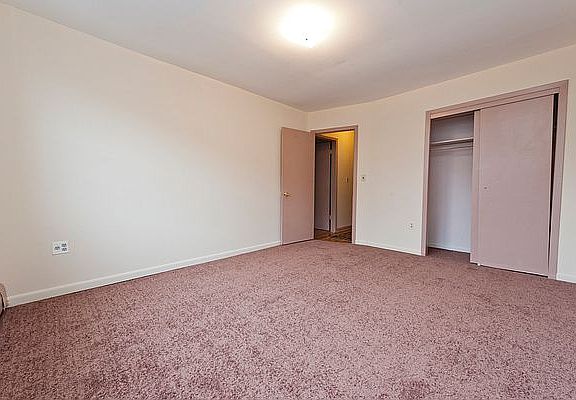 4th image of 6935 44th Ave #3