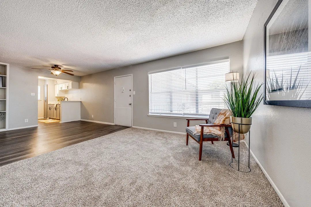 Village Oaks Apartments — Photo 3