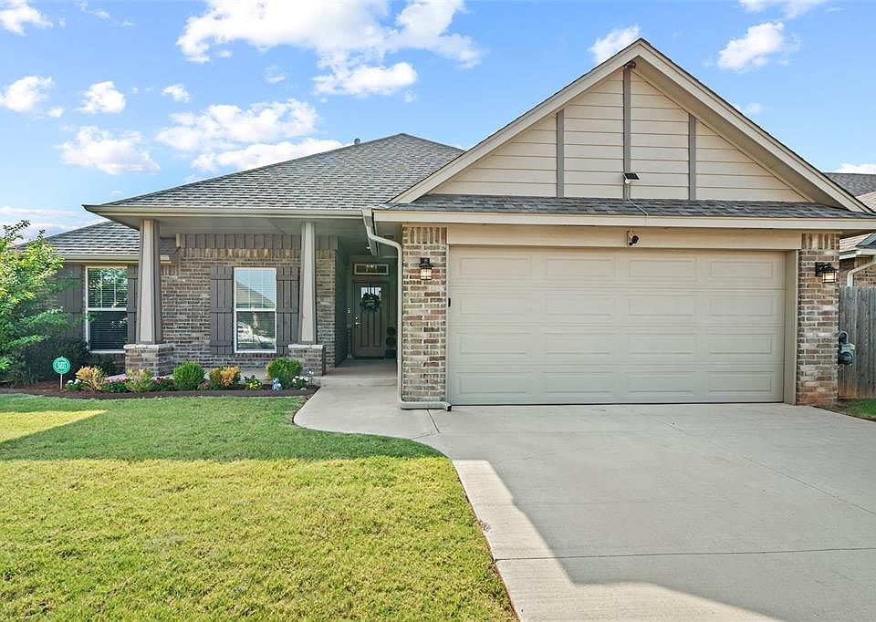 1st image of 4405 Idyl Breeze Dr