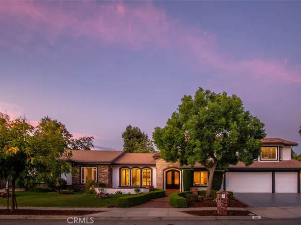 586 Valley Gate Rd, Simi Valley, CA 93065