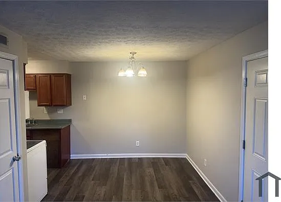 1 bed, $1,000 — Photo 2