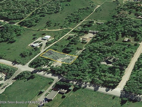 2nd image of 200 Prater Canyon Dr