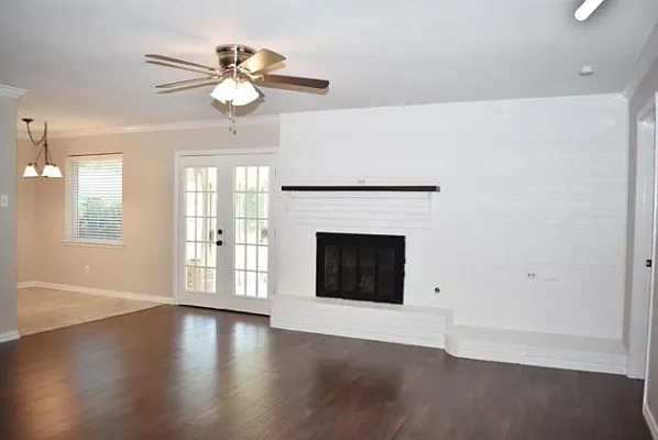 Living Room w/ Fireplace
