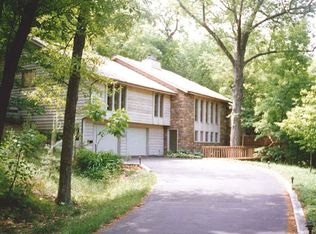 325 W Burnam Rd, Columbia, MO 65203