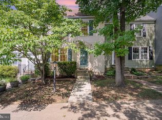 6580 Lochleigh Ct, Alexandria, VA 22315