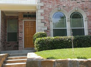 320 Legends Dr, Lewisville, TX 75057