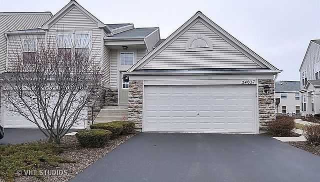 1st image of 24837 Franklin Ln #0
