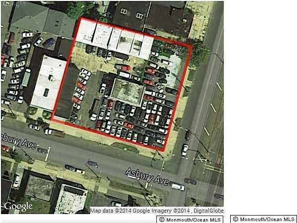 1st image of 805 Memorial Dr