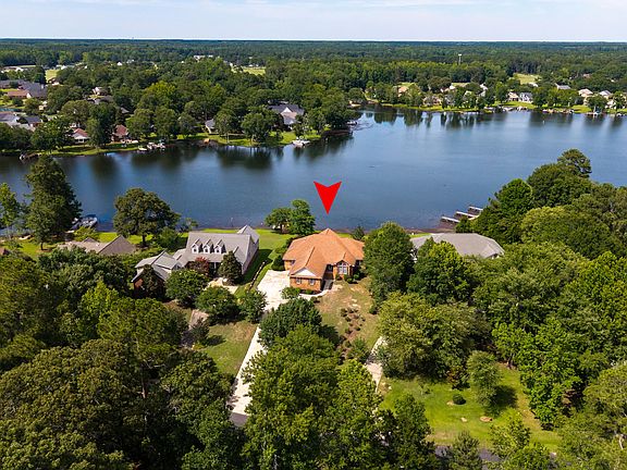 3rd image of 3 Green Lake Dr