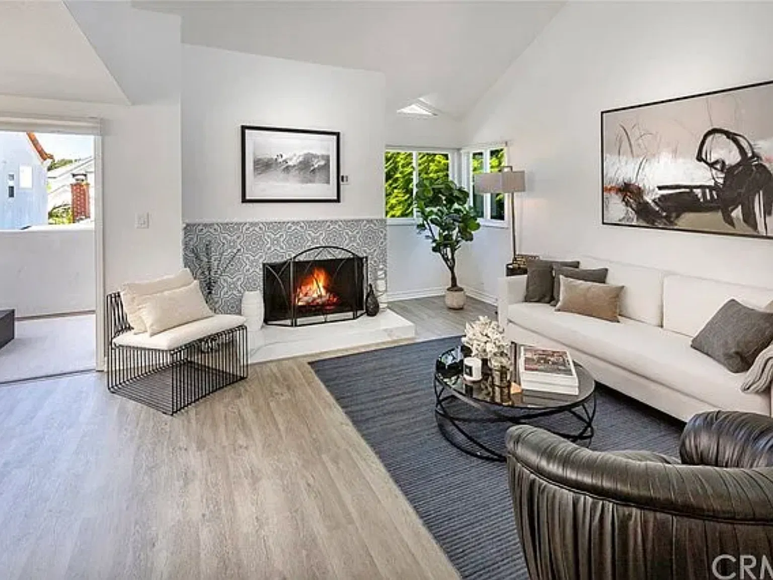 3 bed, 1800 sqft, $7,577 — Photo 3