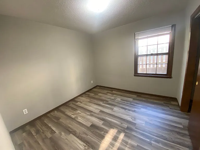 1618 Anthony St #10 — Photo 12