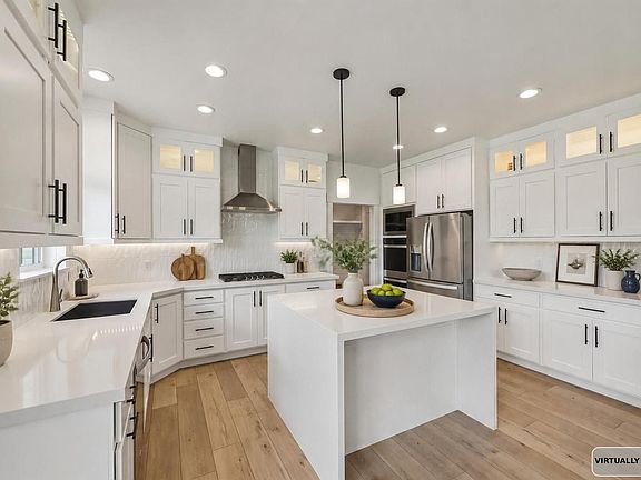 3rd image of 13334 S Henning Cir