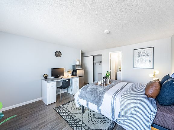 5th image of 1617 N Virginia St #8678ed685