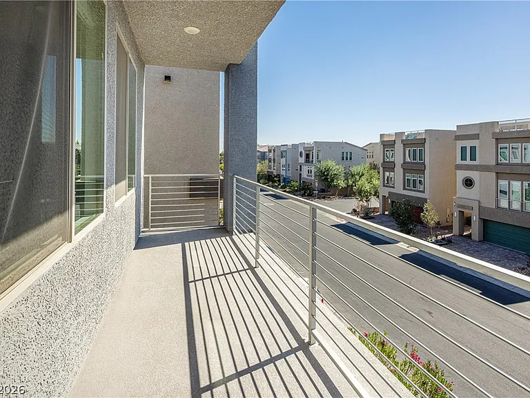 8040 Carpenter Creek Ave — Photo 25