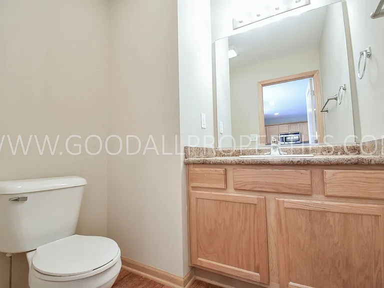 4317 153rd St — Photo 13
