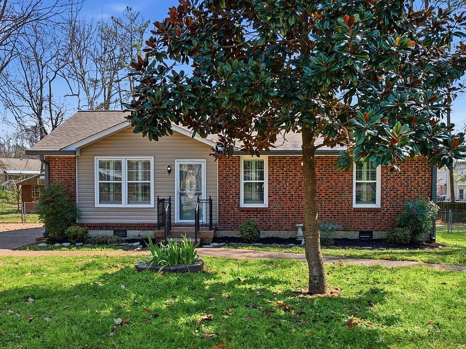 1st image of 403 Sunny Acre Ct
