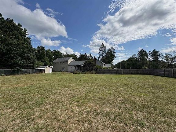 2nd image of 8994 S Oak Rd
