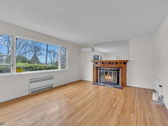 5th image of 26 Dogwood Rd