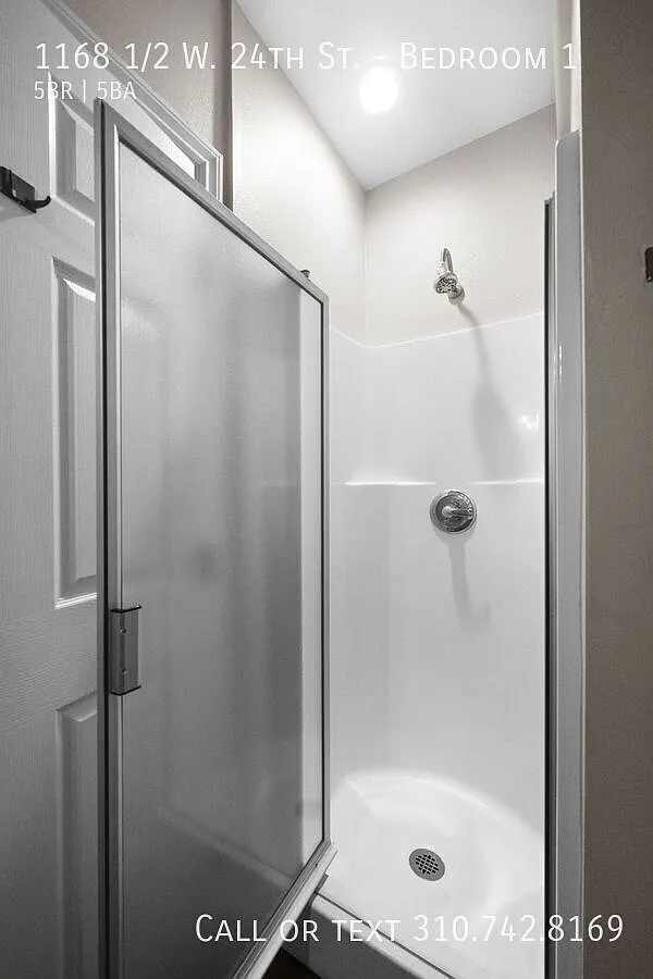 Working Professional Housing | Fully Furnished | Private Bedroom W/ Bathroom | Parking Available! — Photo 3