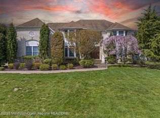 19 Twin Lakes Dr, Colts Neck, NJ 07722