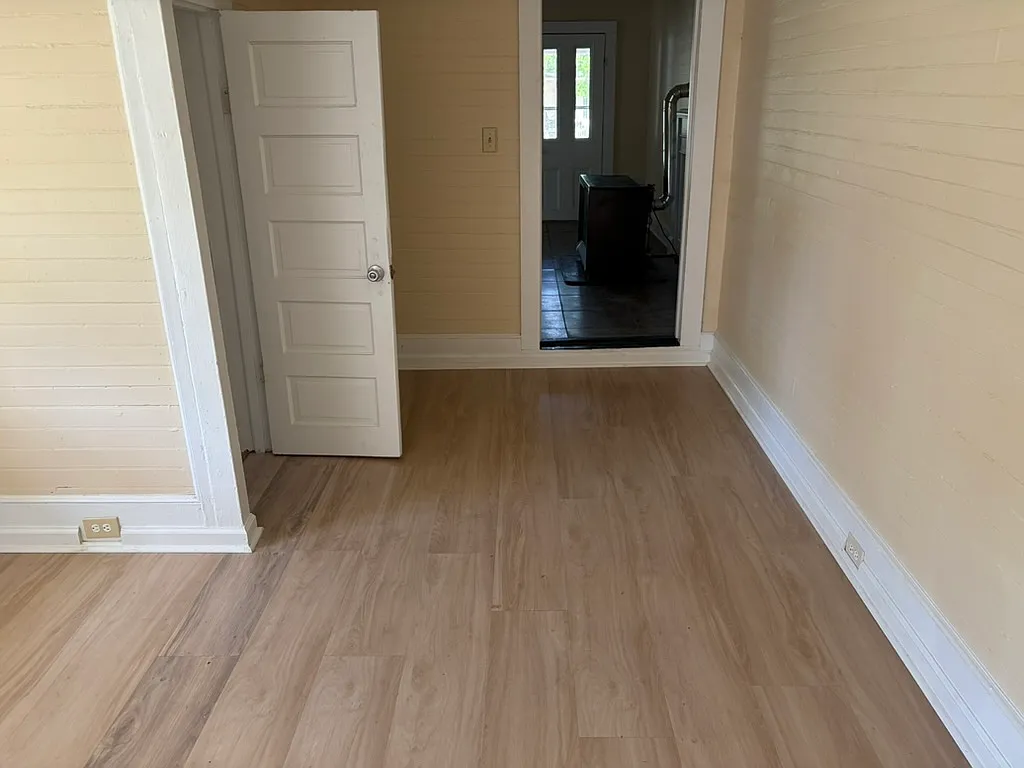 1 bed, 500 sqft, $700 — Photo 4
