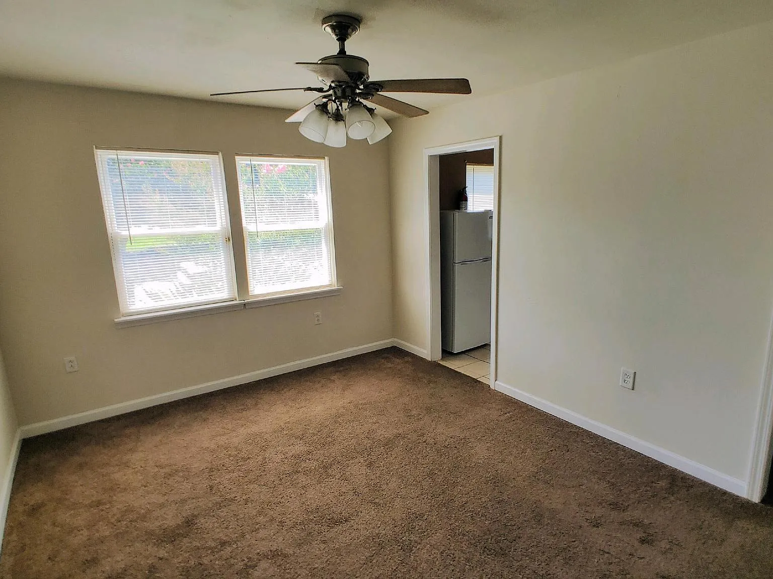 5765 Cameron Blvd — Photo 3