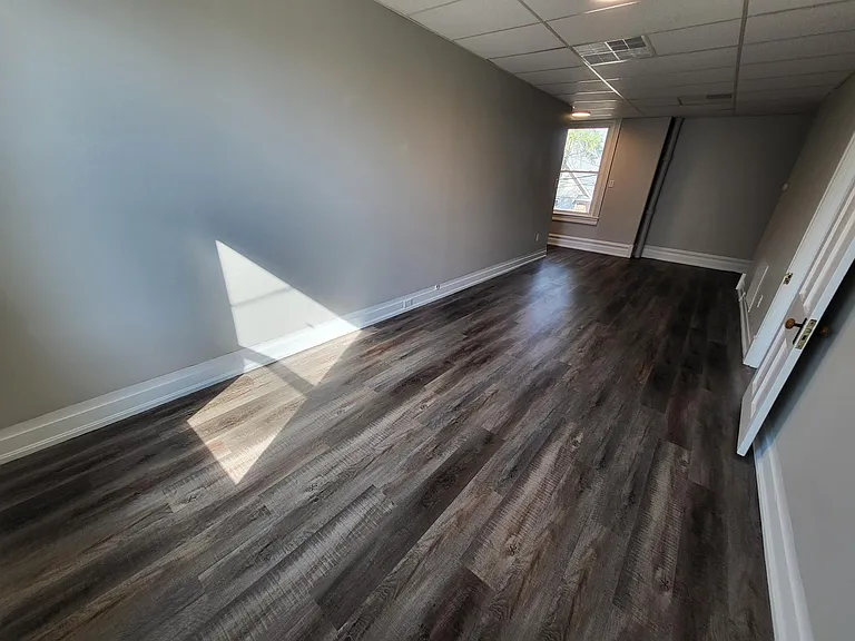 201 E Market St #2R — Photo 15