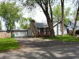 36879 N Corona Dr, Lake Villa, IL 60046