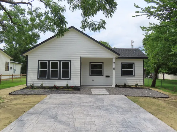 315 E Orville St, Wills Pt, TX 75169