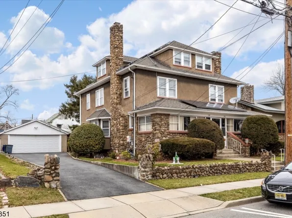 216 W 3rd St, Clifton City, NJ 07011