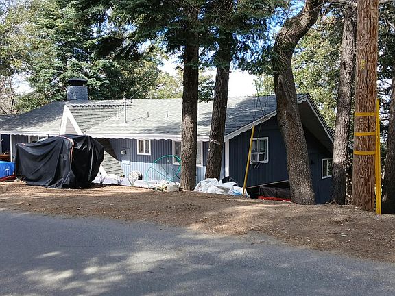 2nd image of 960 Chillon Dr