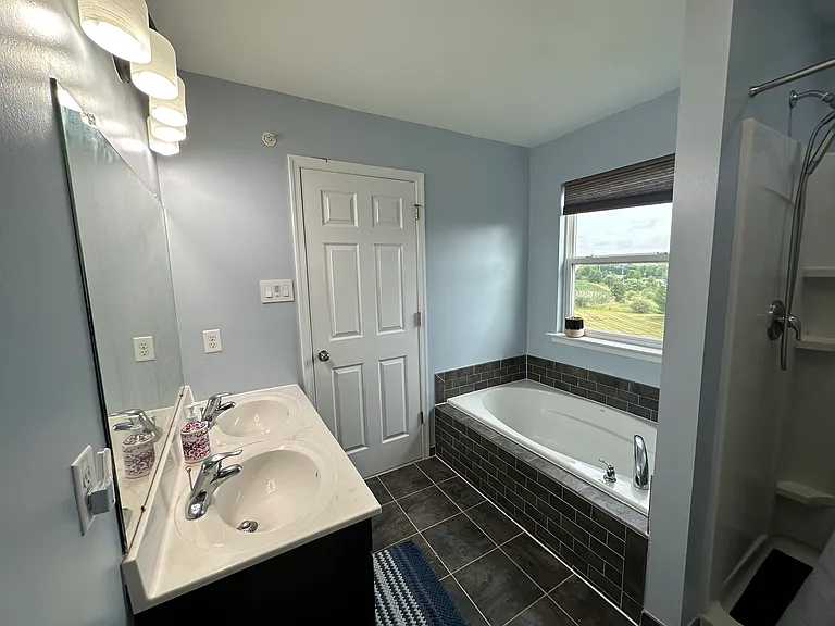 1001 King Way — Photo 13