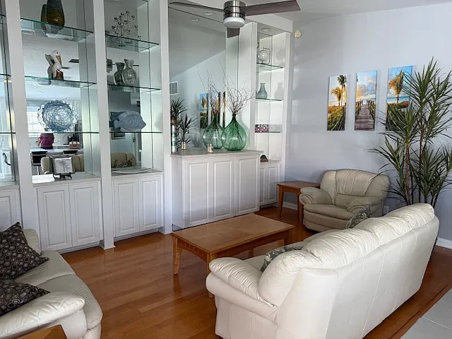 4929 Kingston Way — Photo 8