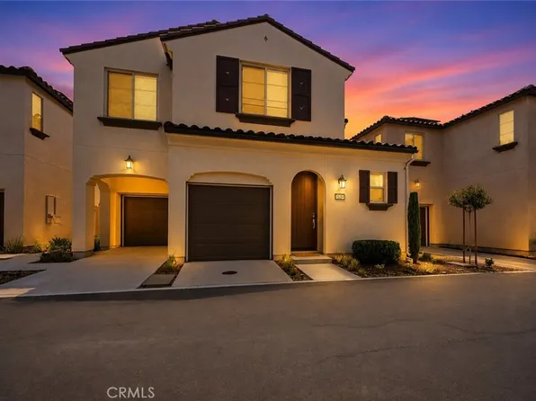 1927 S Apple Tree Way, San Bernardino, CA 92408