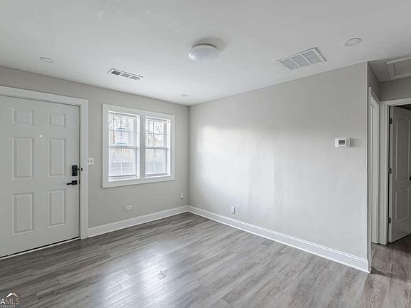 2nd image of 919 Hobson St SW