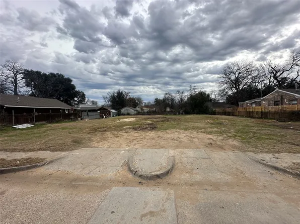 2542 Lobdell St, Dallas, TX 75215